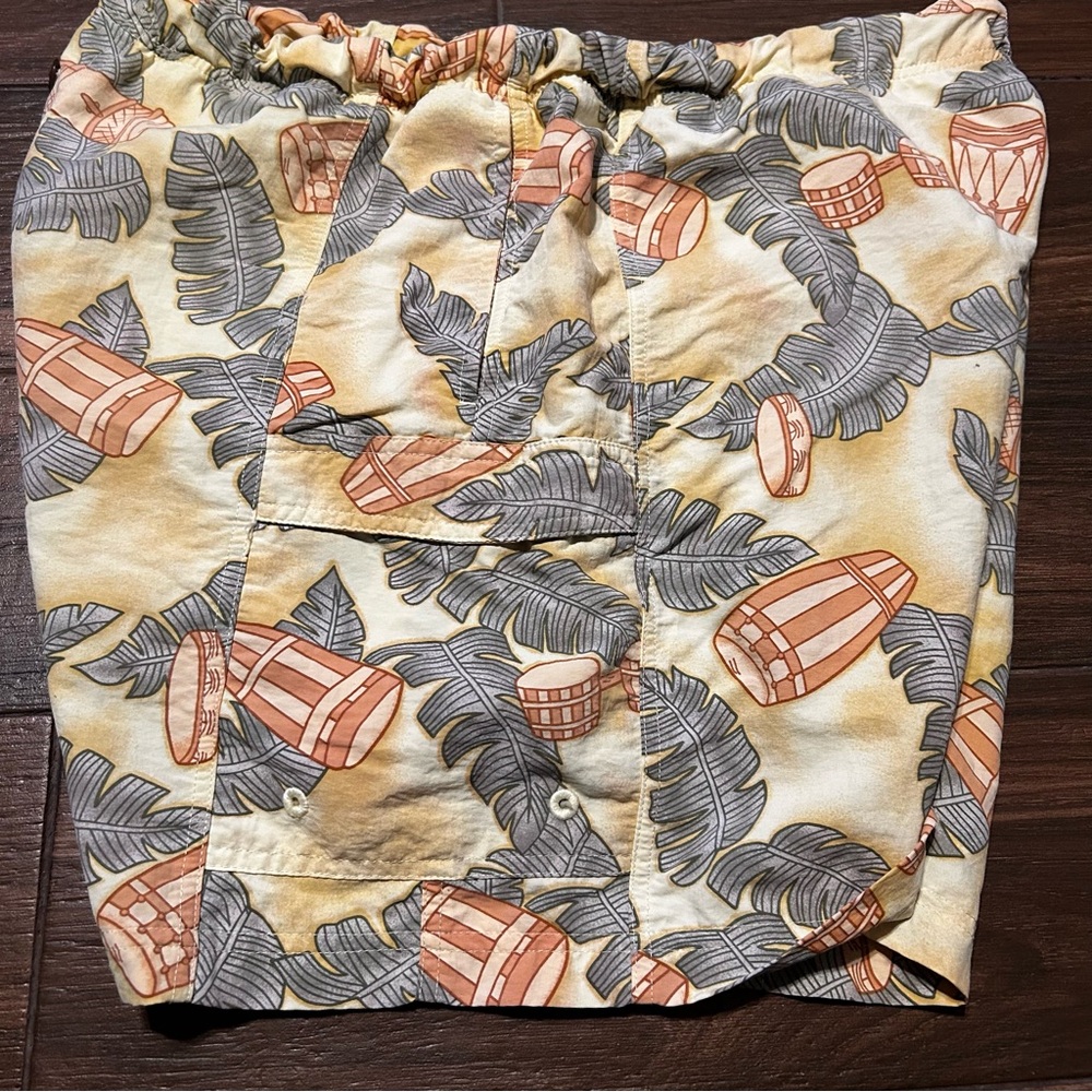 Tommy Bahama Men’s Swim Trunks Large Yellow Bongos Foliage - Picture 3 of 10
